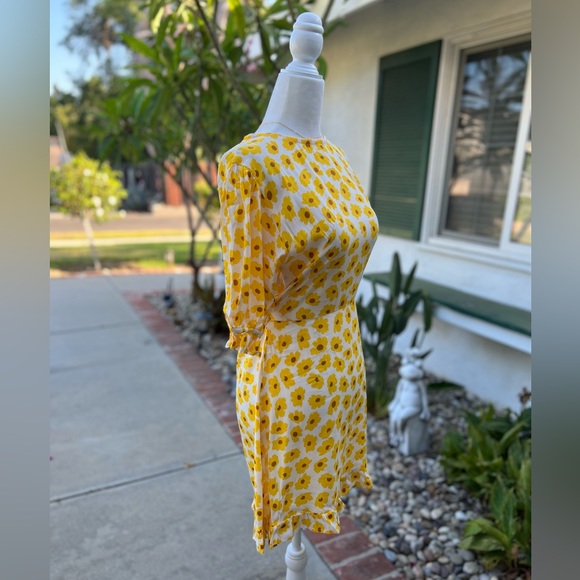 Faithful The Brand Floral Dress NWOT - Picture 8 of 12